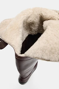 LEATHER BOOTS WITH INNER LINING