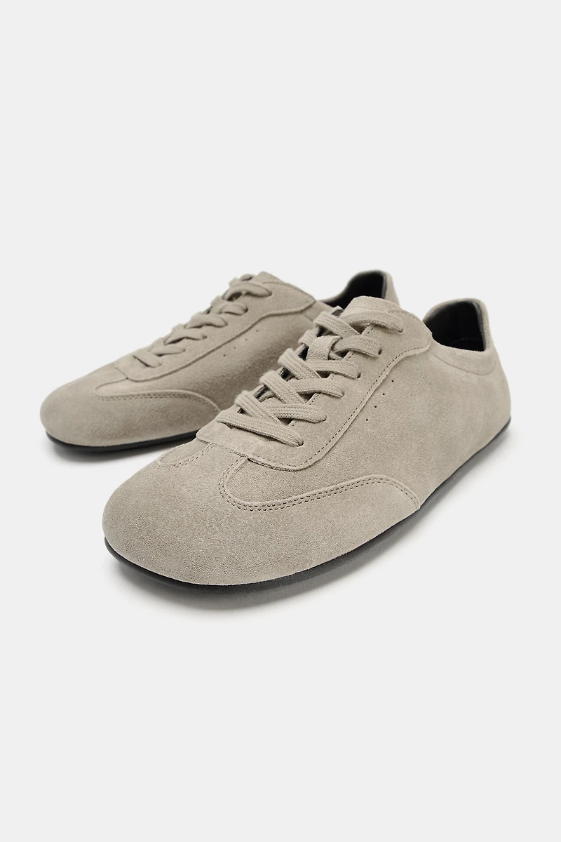 SPLIT SUEDE FLAT SPORTS SHOES