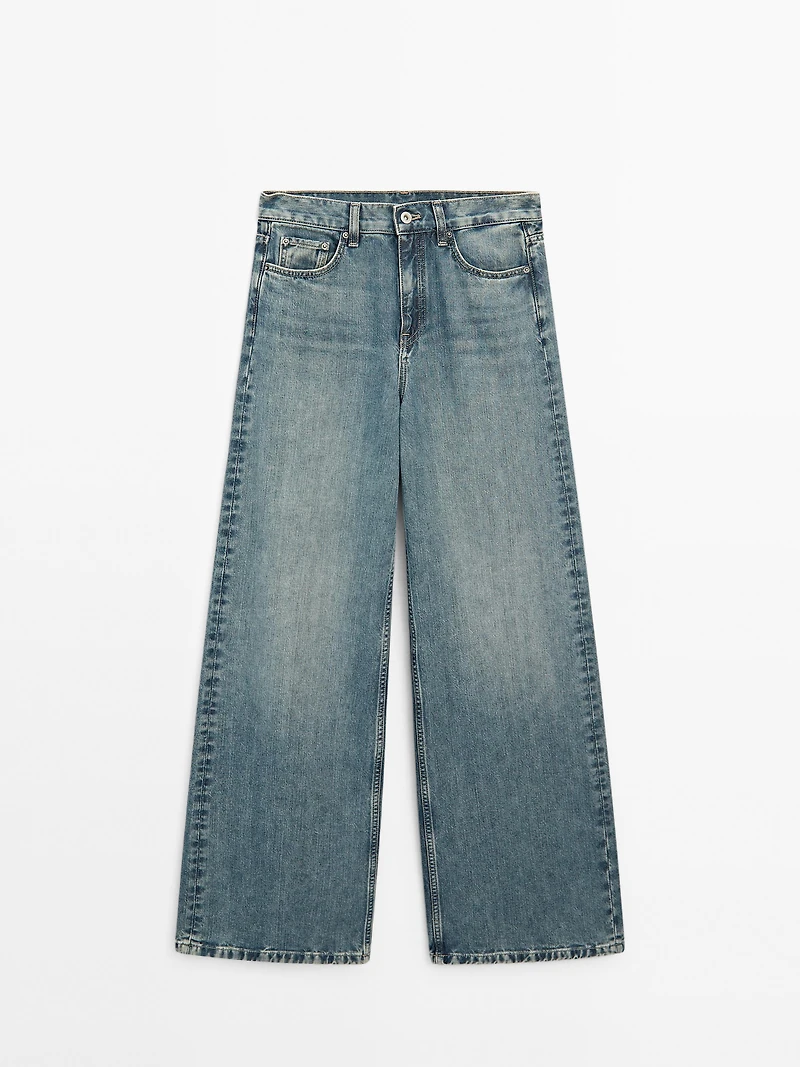 High-waist wide-leg jeans