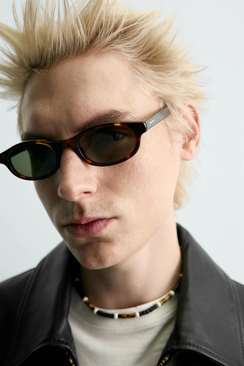 OVAL SUNGLASSES
