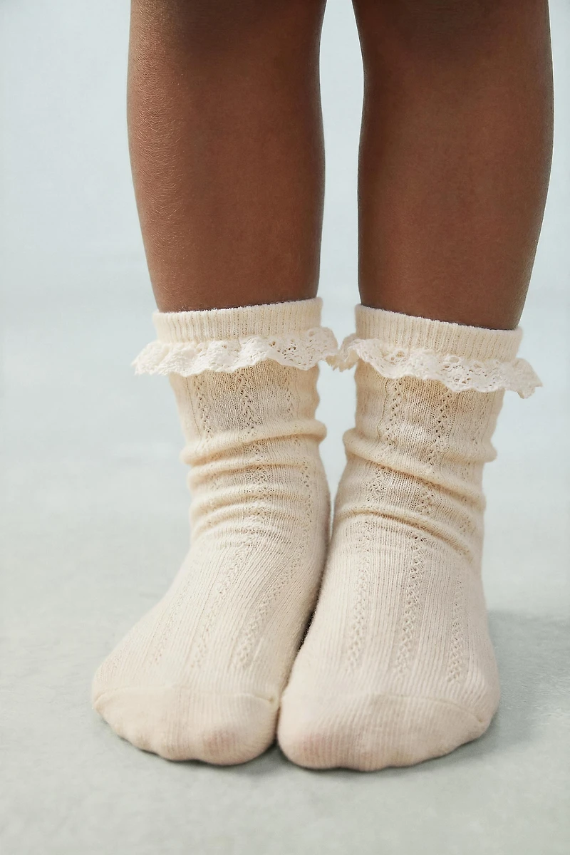 LOT DE DEUX PAIRES CHAUSSETTES COURTES À DENTELLE