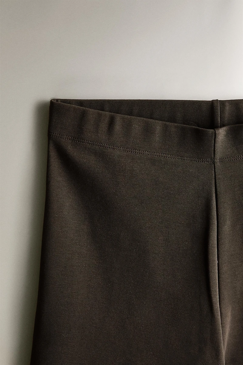 SPORT SHORTS LEGGINGS