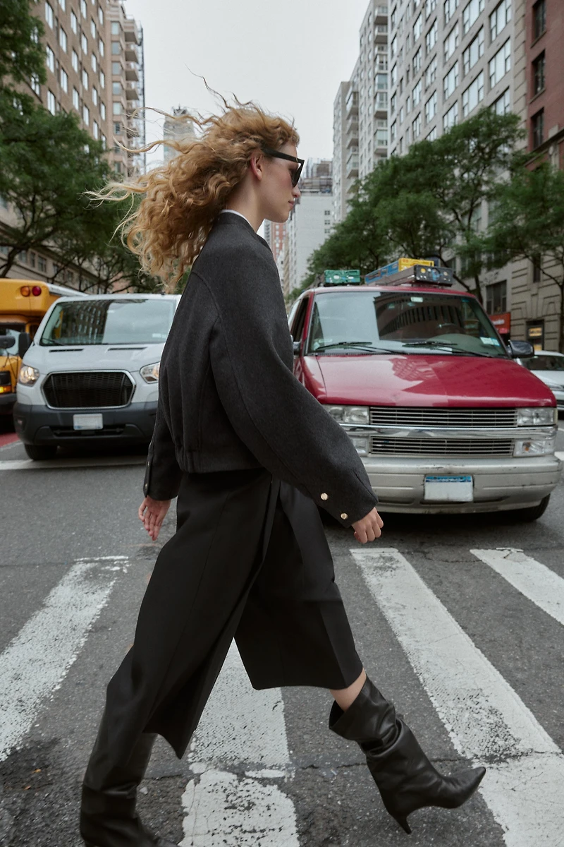 SOFT BOMBER WITH ELASTIC HEM