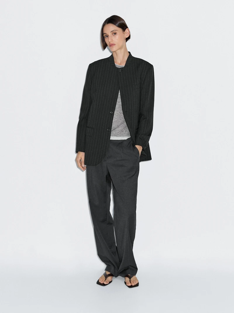 Dart trousers with elastic waistband