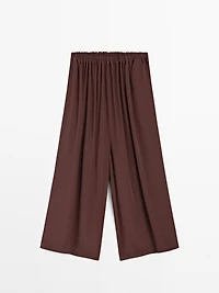 Flowing technical fabric skort