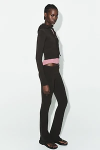 SEAMLESS FLARE PANTS
