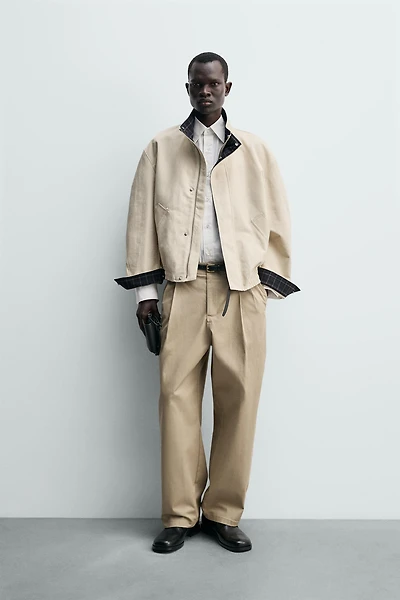 CONTRAST COLLAR JACKET