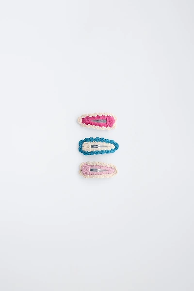 THREE-PACK OF CROCHET CLIPS