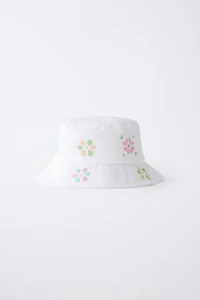 CHAPEAU SEAU BRODERIES POINT DE CROIX