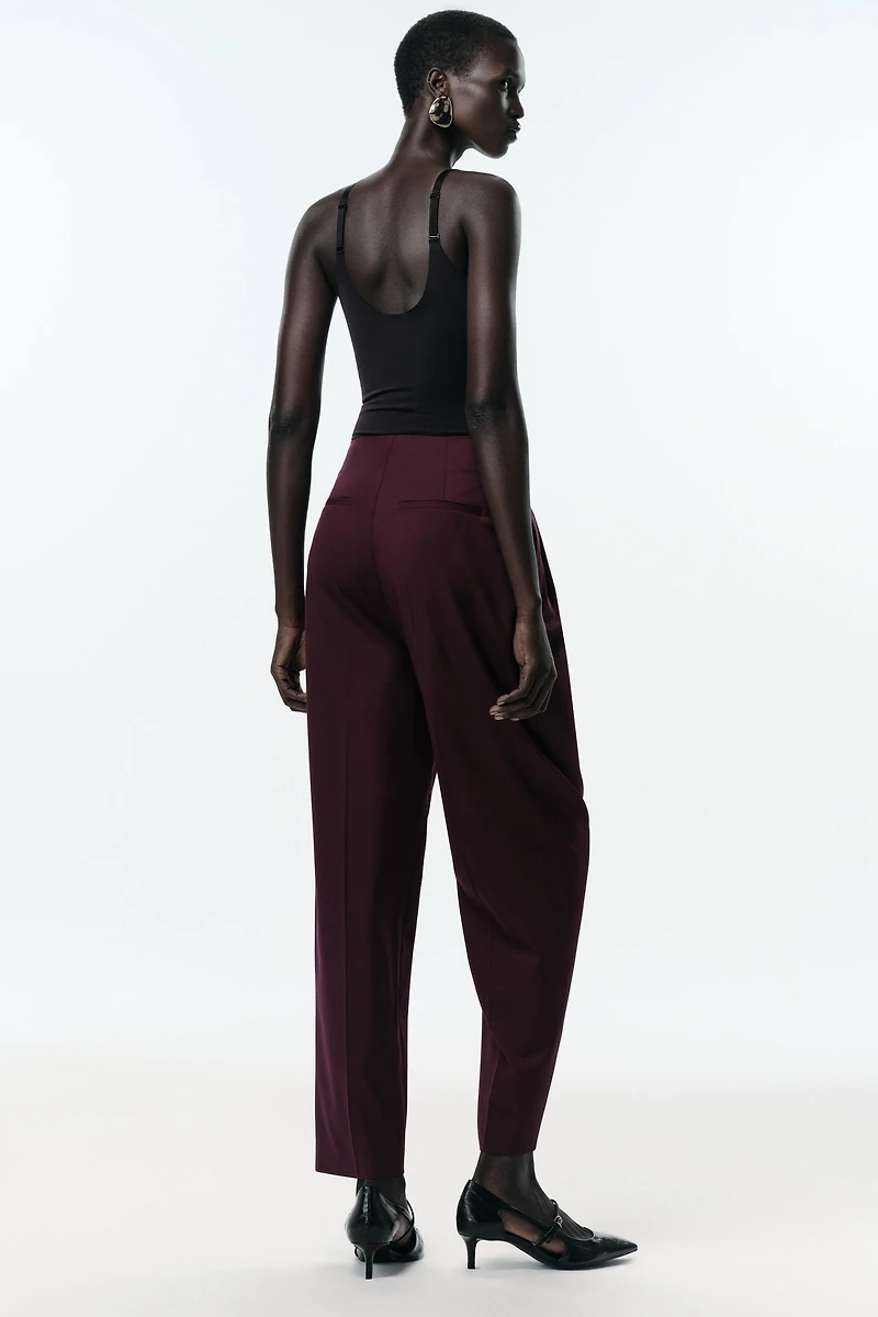 PLEATED PAPERBAG PANTS