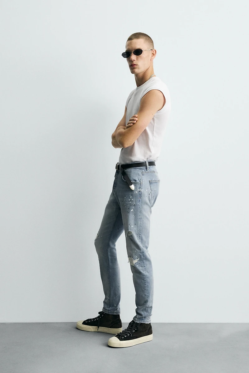 RIPPED SKINNY FIT JEANS