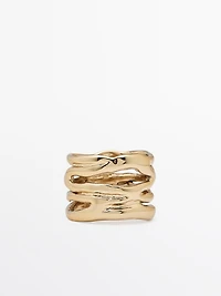 Irregular ring