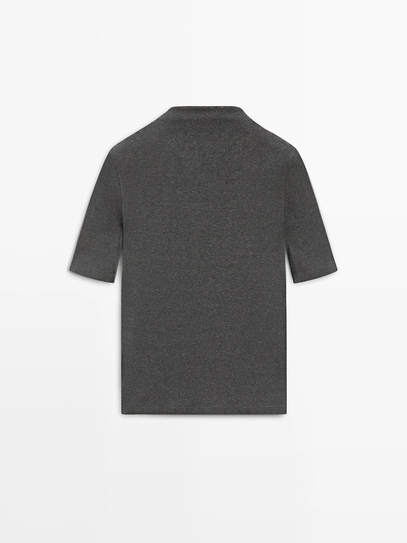 Short sleeve cotton blend T-shirt