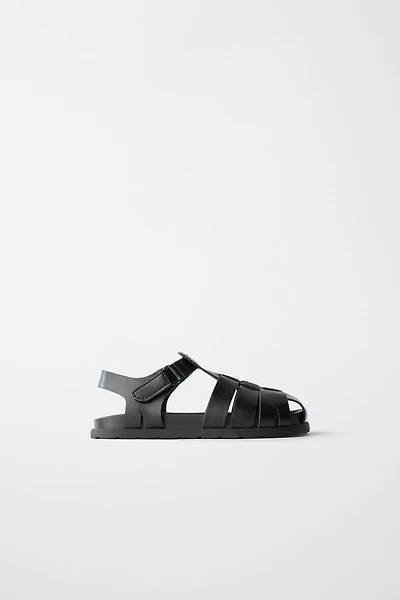 STRAPPY FISHERMAN SANDALS