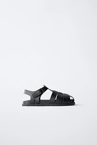 STRAPPY FISHERMAN SANDALS