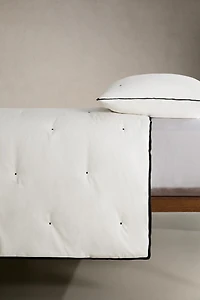 QUILTED DOTTED SATEEN QUILT