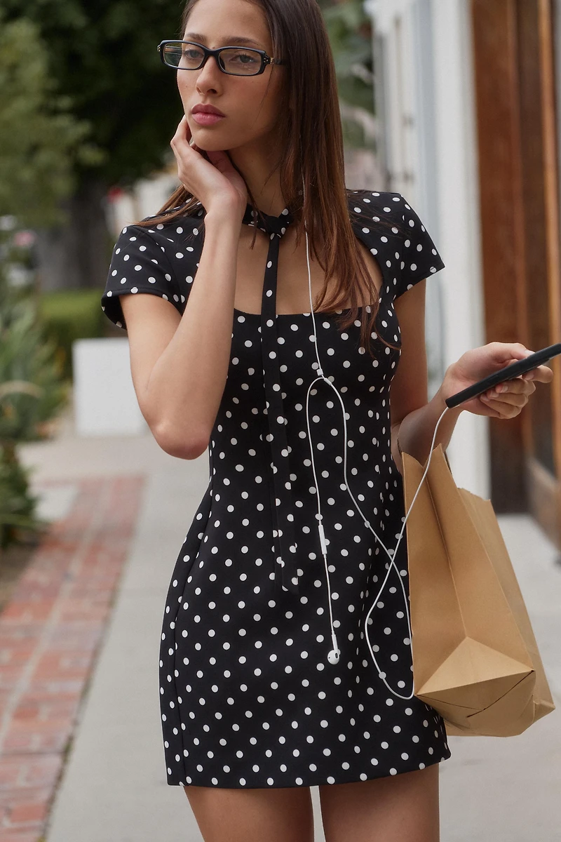 SHORT TIED POLKA DOT DRESS