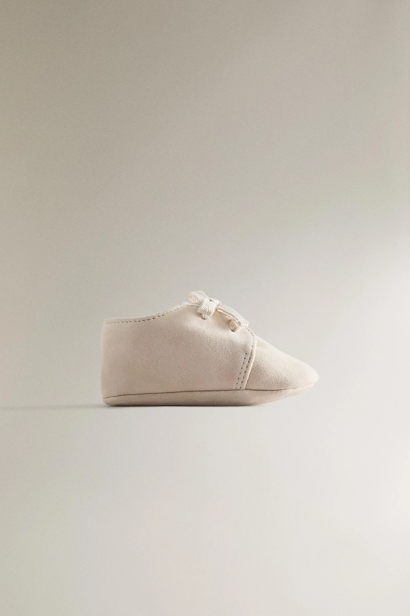 CHAUSSONS BLUCHER CUIR
