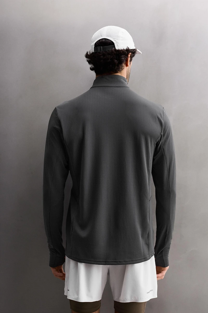 TECHNICAL QUARTER-ZIP SHIRT
