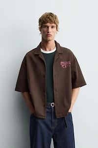 CONTRAST GRAPHIC PRINT SHIRT