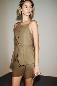 LINEN PLEATED SHORTS
