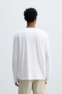 T-SHIRT COL BOUTON