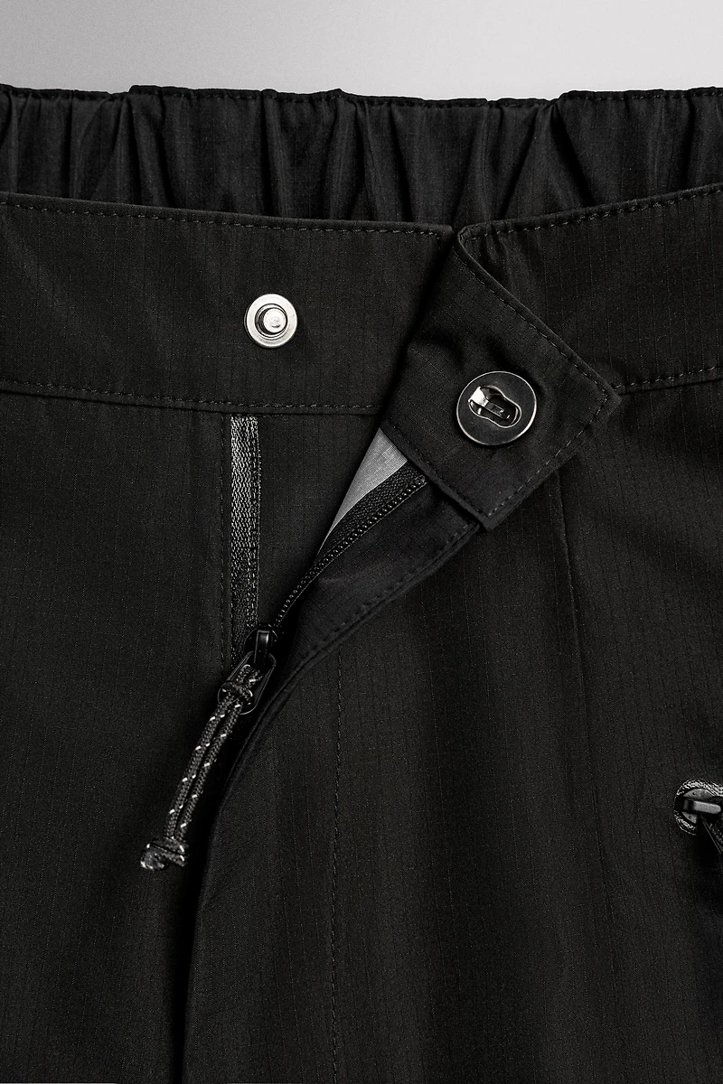 TECHNICAL SHELL WATERPROOF PANTS
