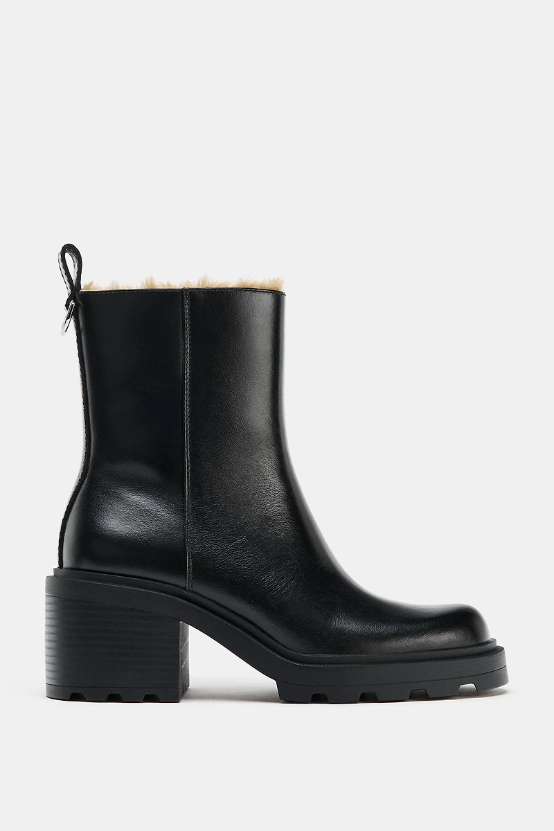 WATER REPELLENT LEATHER ANKLE BOOTS