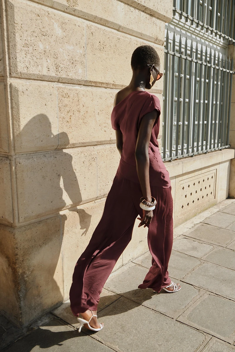 PLEATED WIDE LEG PANTS