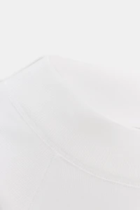 T-SHIRT CÔTELÉ À COL BATEAU