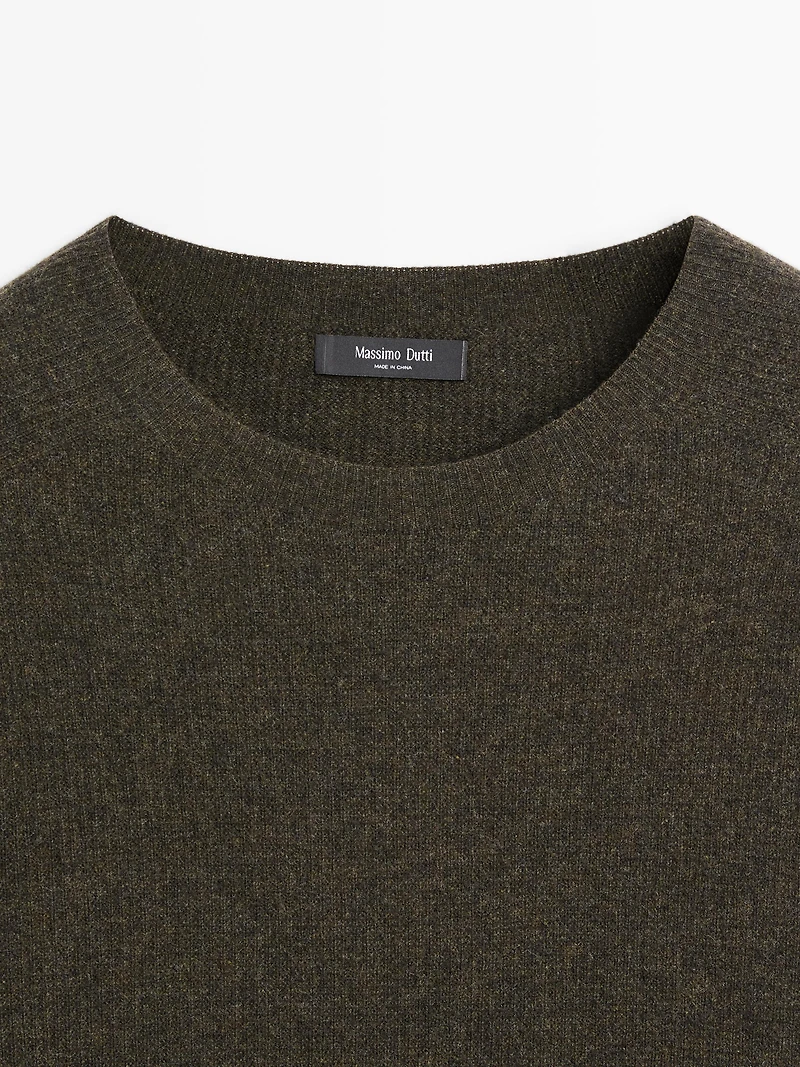 Pull en maille de laine mélangée sans coutures