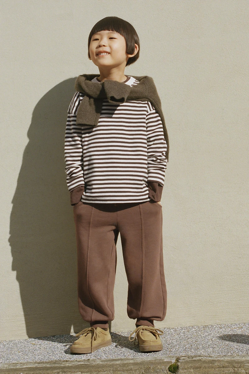 GARMENT DYED SEAM DETAIL JOGGING PANTS