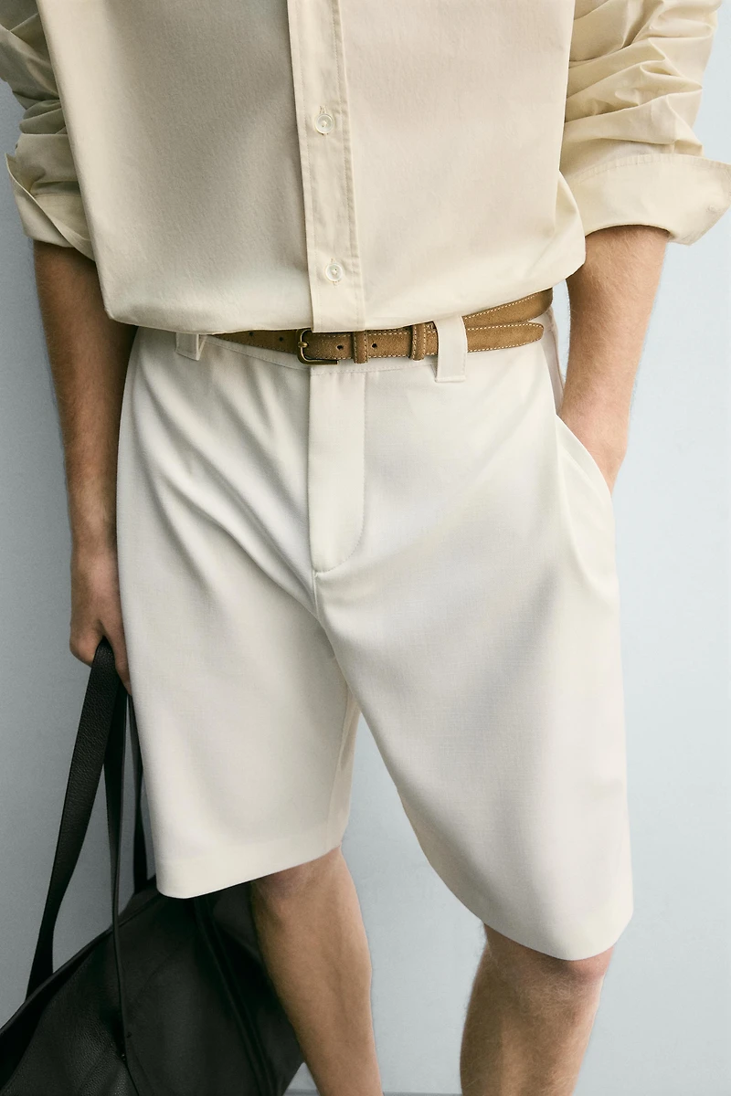 RELAXED FIT SIDE PLEAT SHORTS