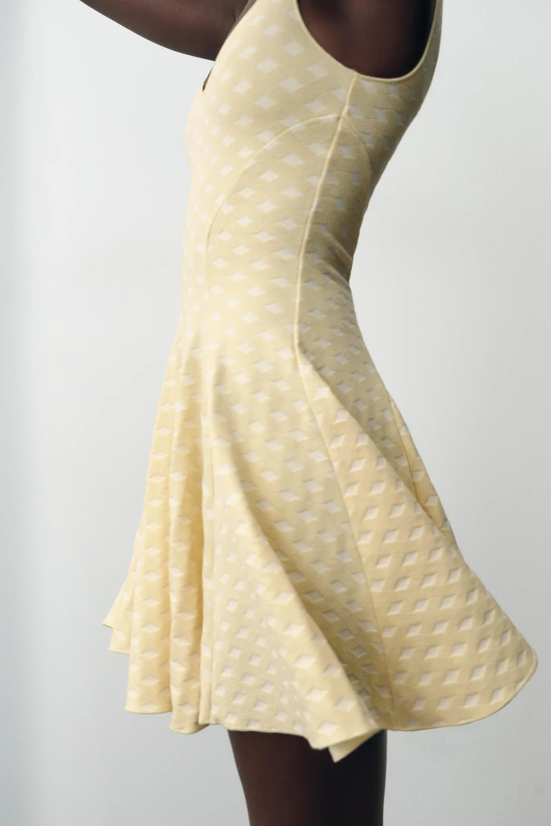 ROBE JACQUARD SKATER STRETCH