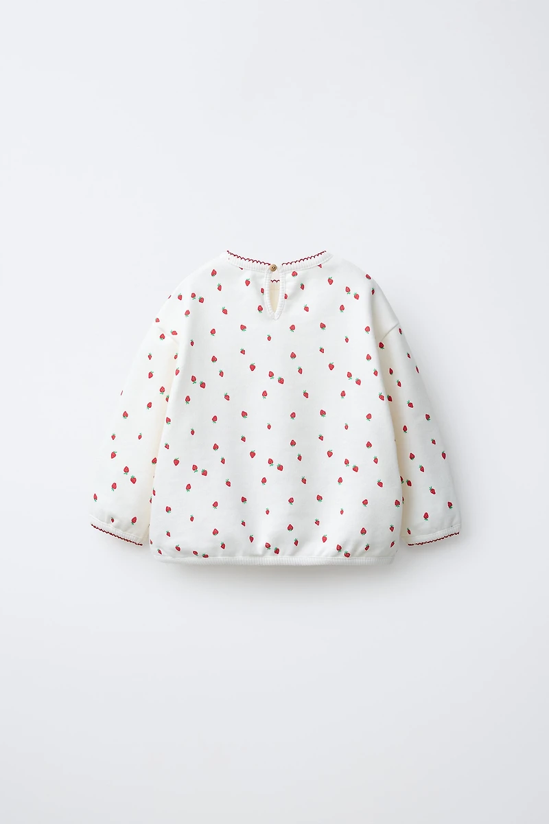 STRAWBERRY PRINT SWEATSHIRT