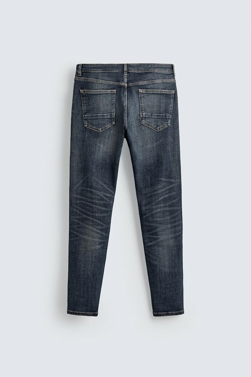 SKINNY FIT JEANS