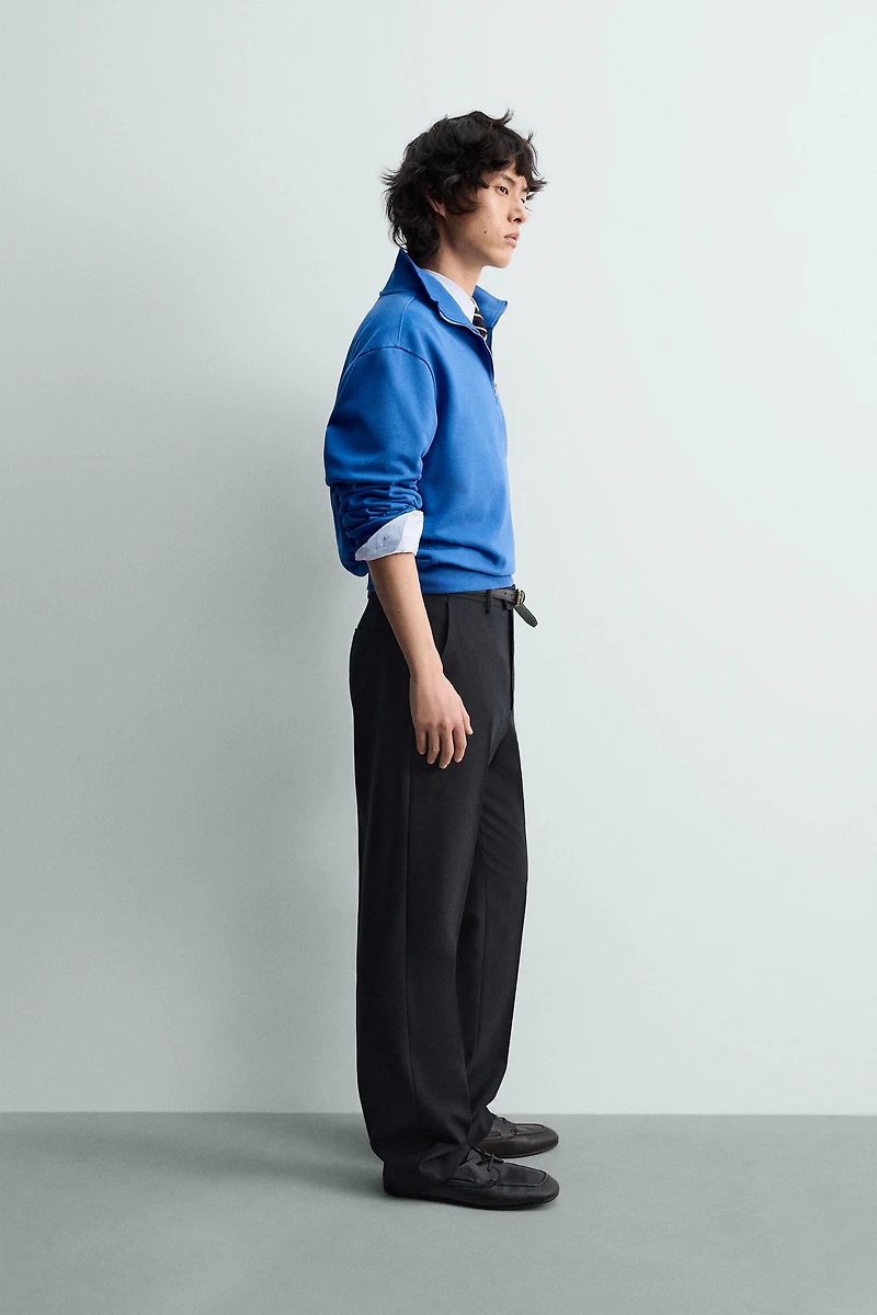 REGULAR FIT QUARTER-ZIP SWEATSHIRT