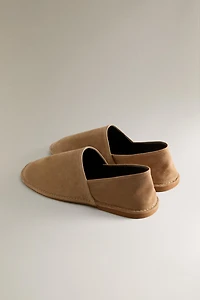 CHAUSSONS EN CUIR PLIABLES