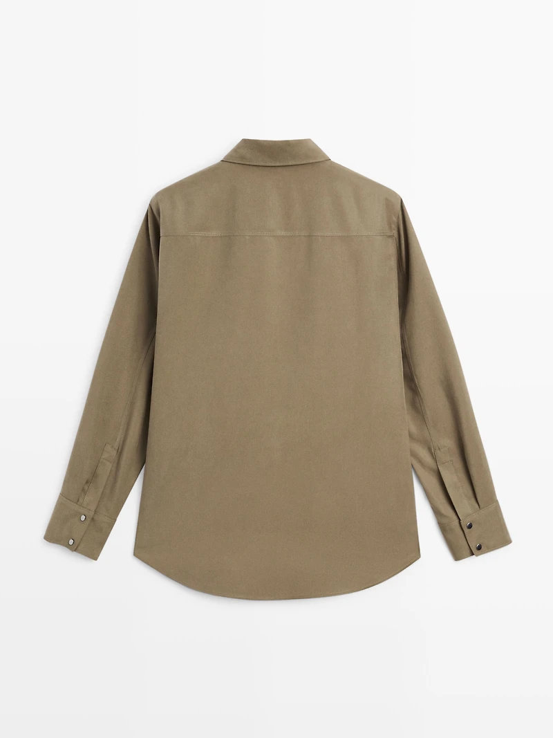 Long shirt with pocket details