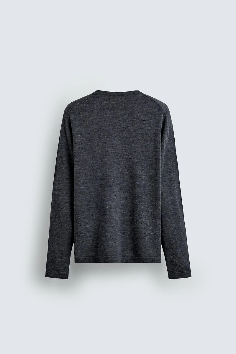 100% WOOL SWEATER