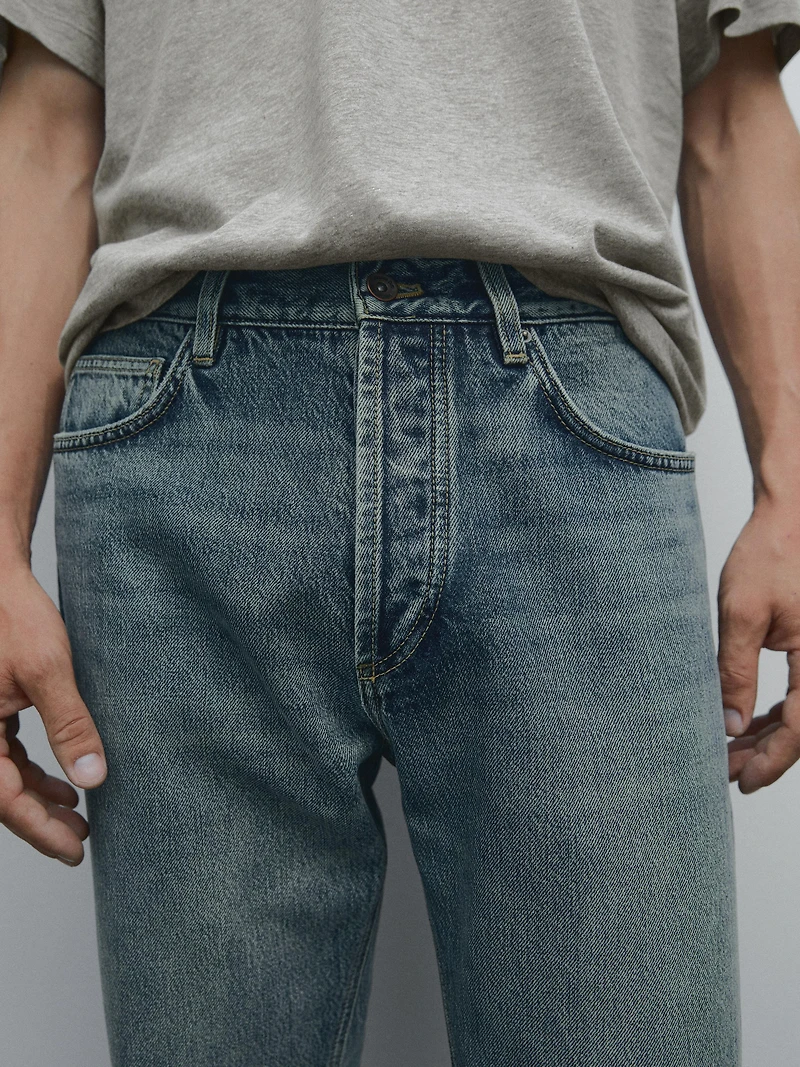 Straight-leg jeans