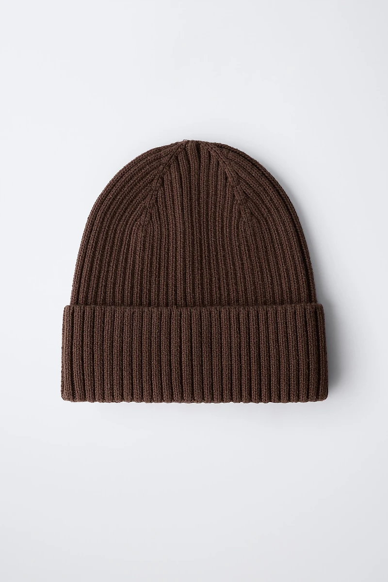 PLAIN KNIT HAT