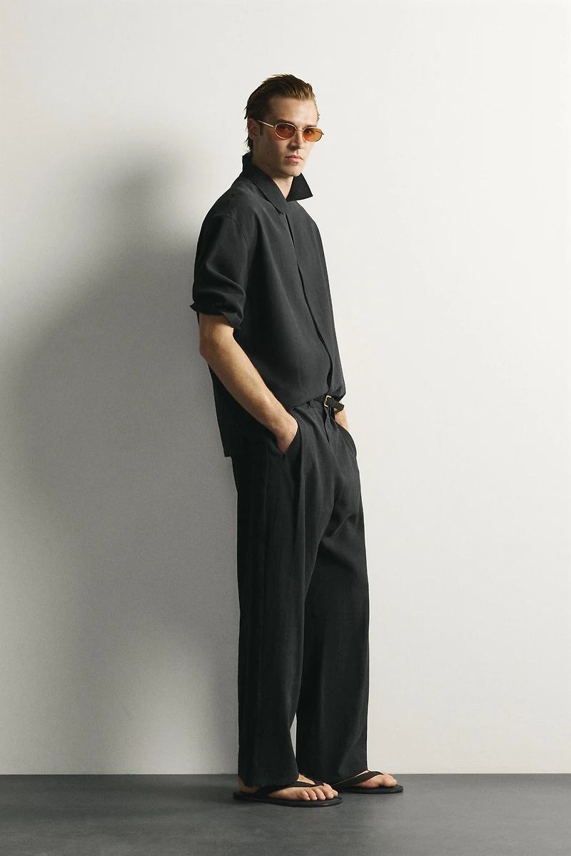RELAXED FIT FLOWY SHIRT