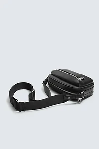 TEXTURED CROSSBODY BAG