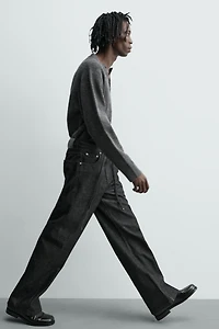 RELAXED FLARE FIT JEANS