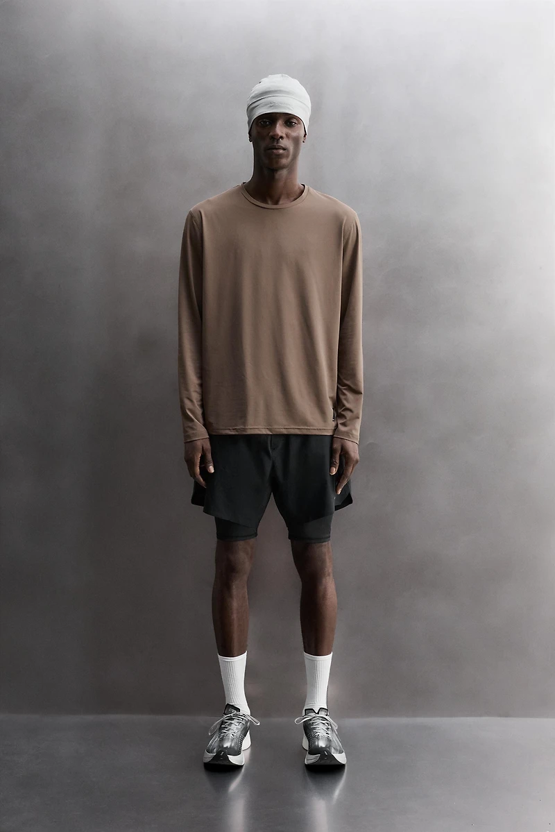 BASIC LONG SLEEVE TECHNICAL T-SHIRT