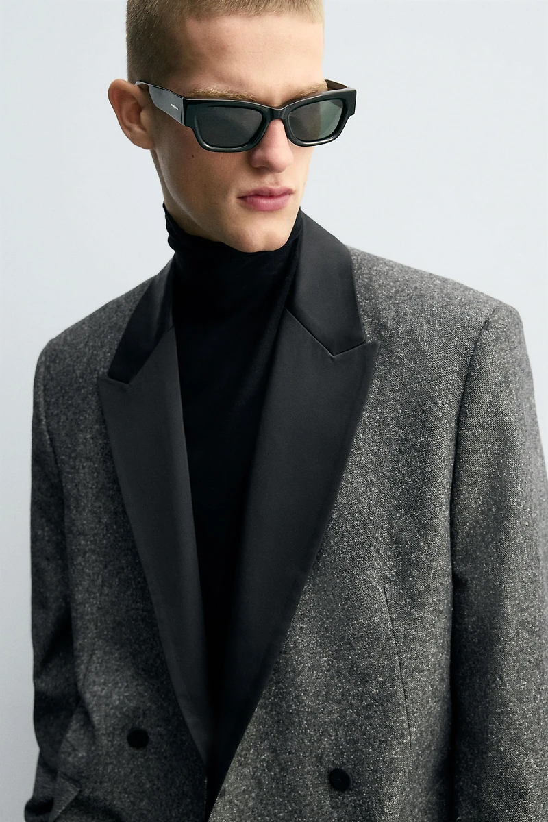 DOUBLE BREASTED CONTRASTING TEXTURED BLAZER