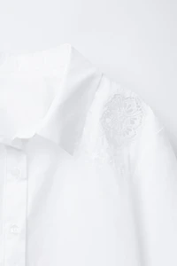 EMBROIDERED FLOWER POPLIN SHIRT
