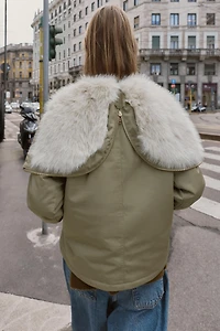 FAUX FUR HOODED SHORT PARKA