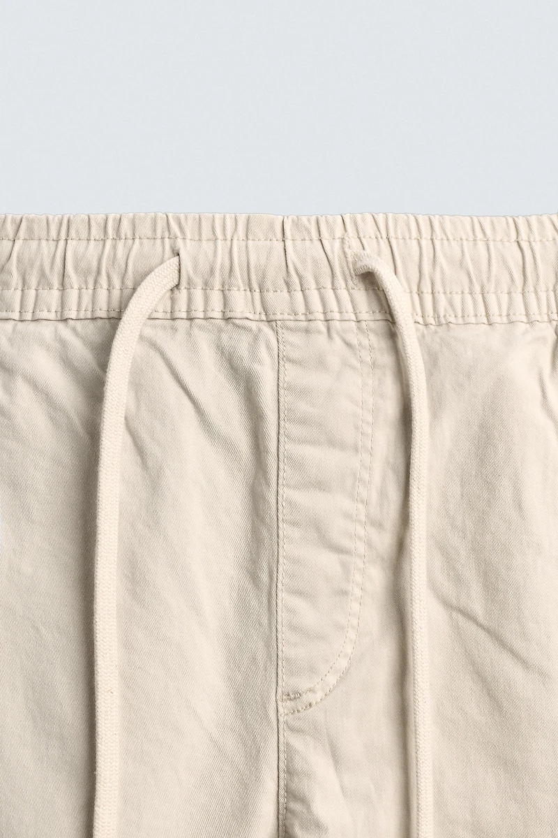 SLIM FIT CARGO PANTS